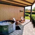 Desiree With Sauna&hottube At Potatoland Lux * Sencur