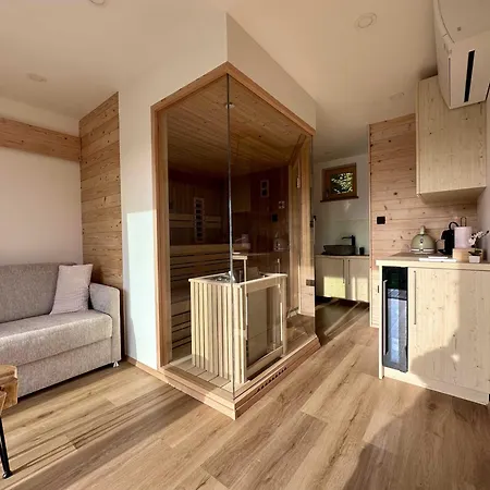 Desiree With Sauna&hottube At Potatoland Lux Šenčur